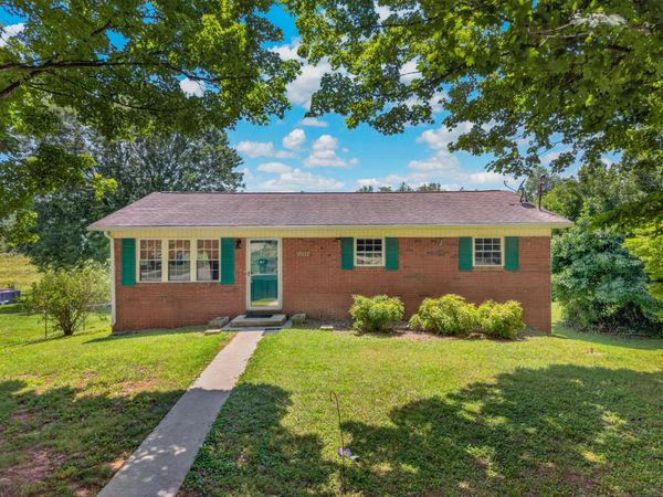 2090 Herron Drive, Morristown, TN 37813
