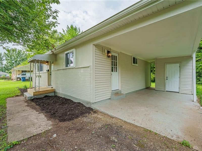 5193 Fortman Drive, Jefferson Township, OH 45417 Photo 3