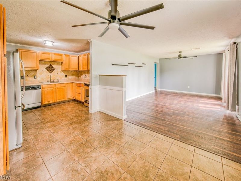 107 Hyder Drive, Madison, OH 44057 Photo 5