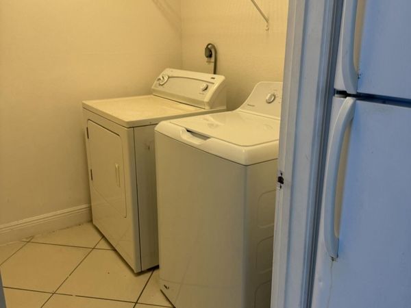 2313 N CONGRESS Avenue, Unit 18, Boynton Beach, FL 33426