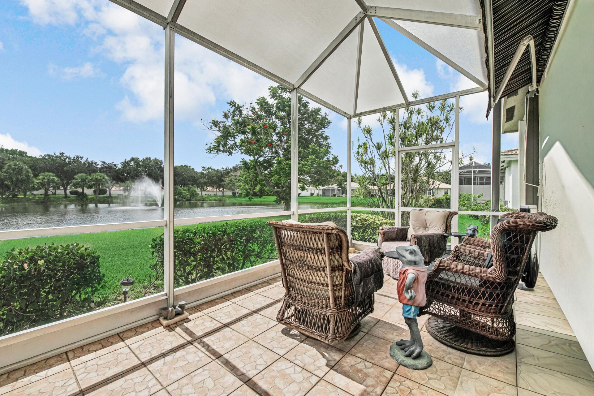 9636 Crescent View Drive N, Boynton Beach, FL 33437 Photo