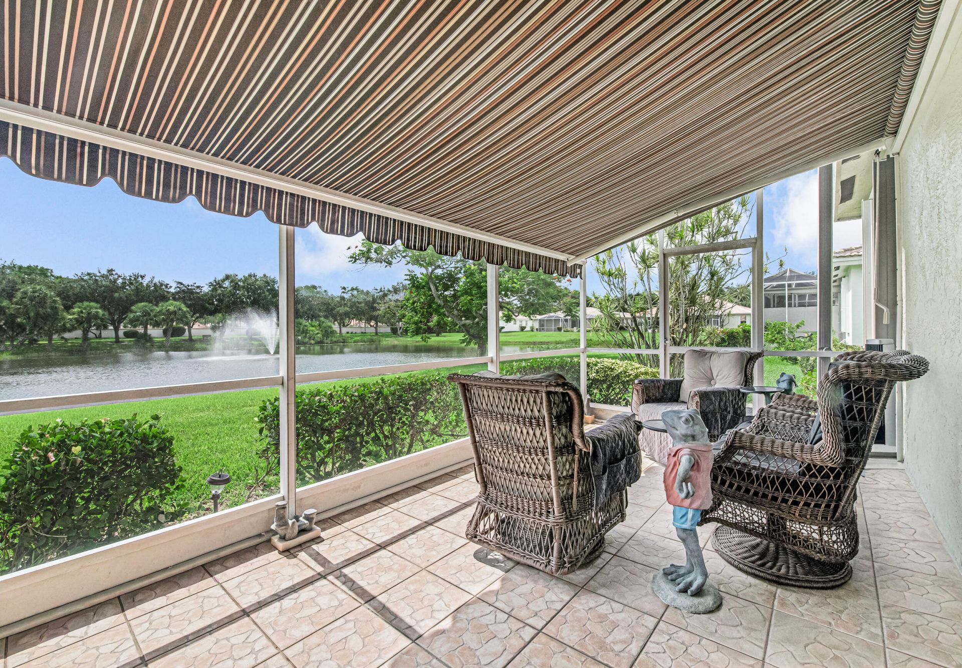 9636 Crescent View Drive N, Boynton Beach, FL 33437 Photo