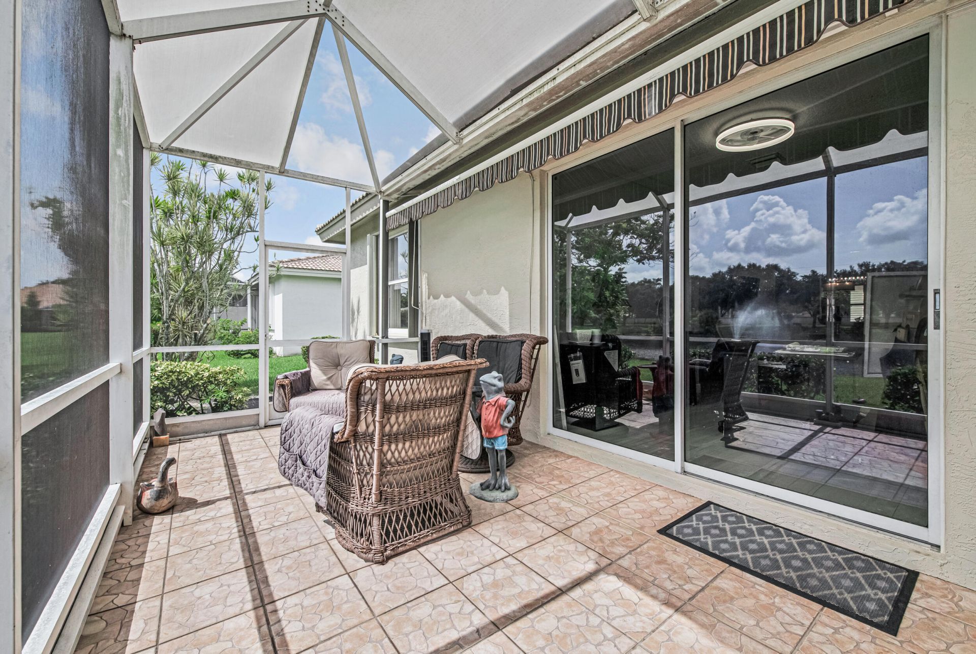 9636 Crescent View Drive N, Boynton Beach, FL 33437 Photo