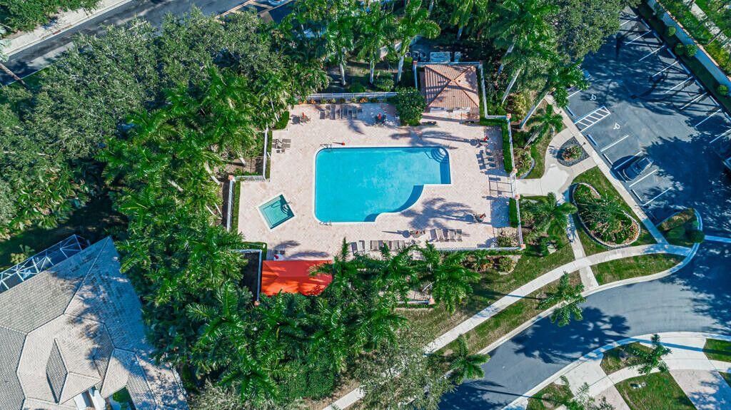 9636 Crescent View Drive N, Boynton Beach, FL 33437 Photo