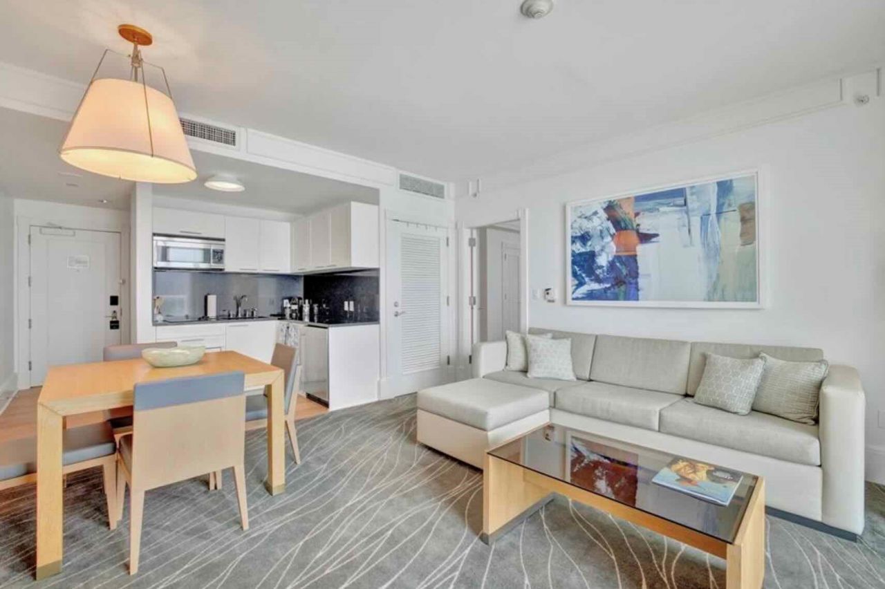 1 N Fort Lauderdale Beach Boulevard, Unit 1607, Fort Lauderdale, FL 33304 Photo