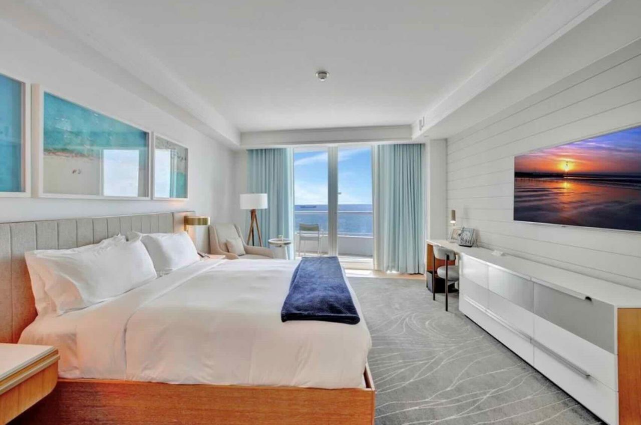 1 N Fort Lauderdale Beach Boulevard, Unit 1607, Fort Lauderdale, FL 33304 Photo