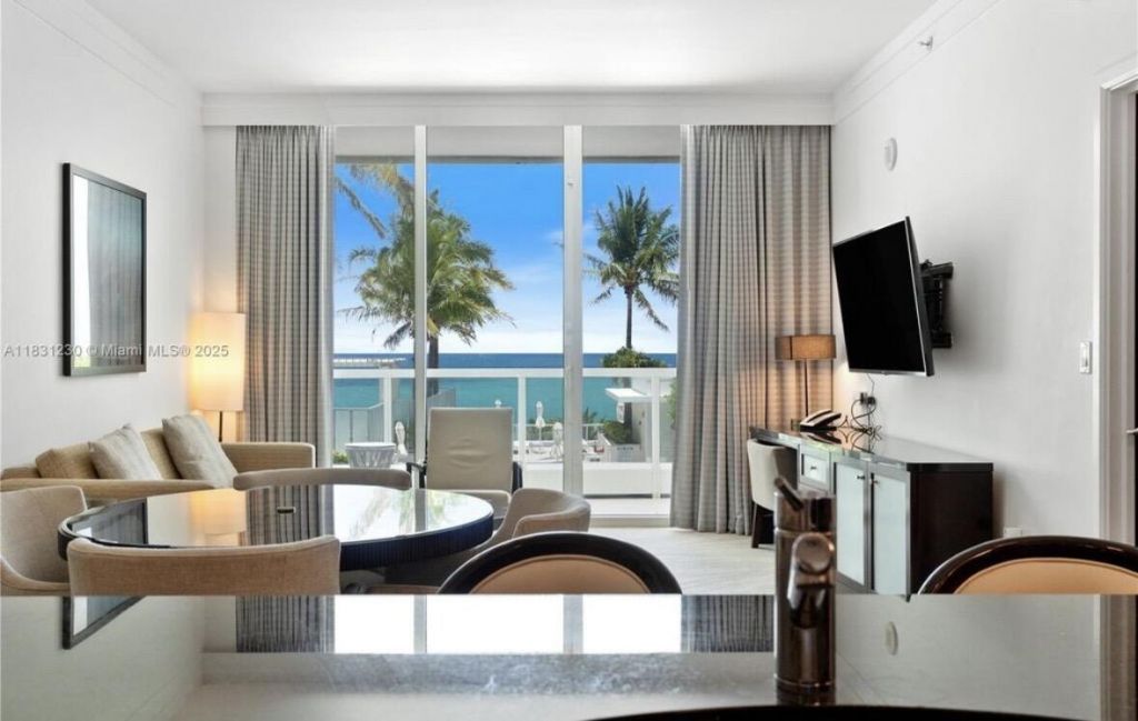 4391 Collins Avenue, Unit 623, Miami Beach, FL 33140 Photo