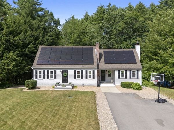 5 Redwood St, Townsend, MA 01469