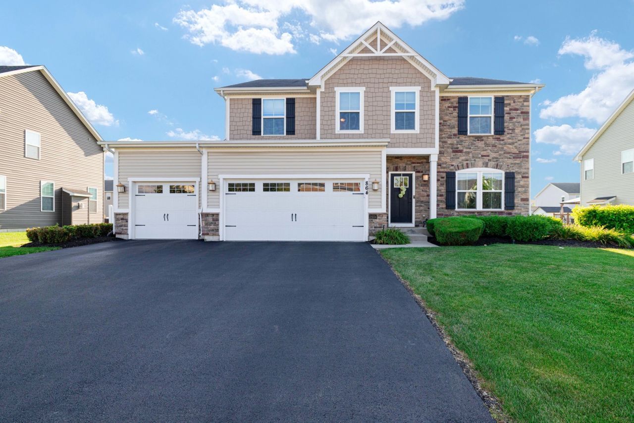 864 Blue Aster Parkway , Gilberts, IL 60136