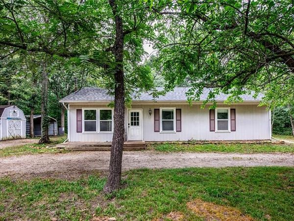 22 N TURNER Lane, Lacygne, KS 66040