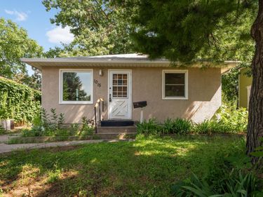 1015 Hubbard Avenue, Saint Paul, MN 55104
