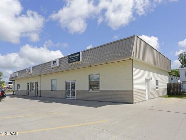 910 CENTRAL Avenue NE, Unit G, East Grand Forks, MN 56712