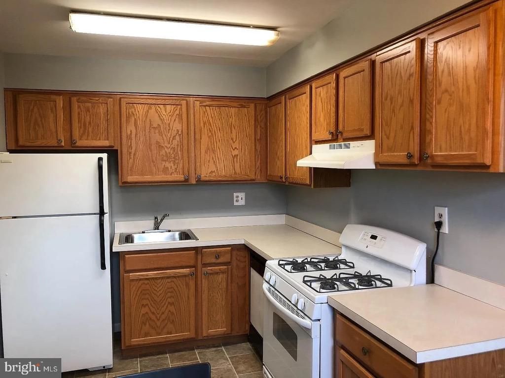 1600 CHURCH ROAD , WYNCOTE, PA 19095