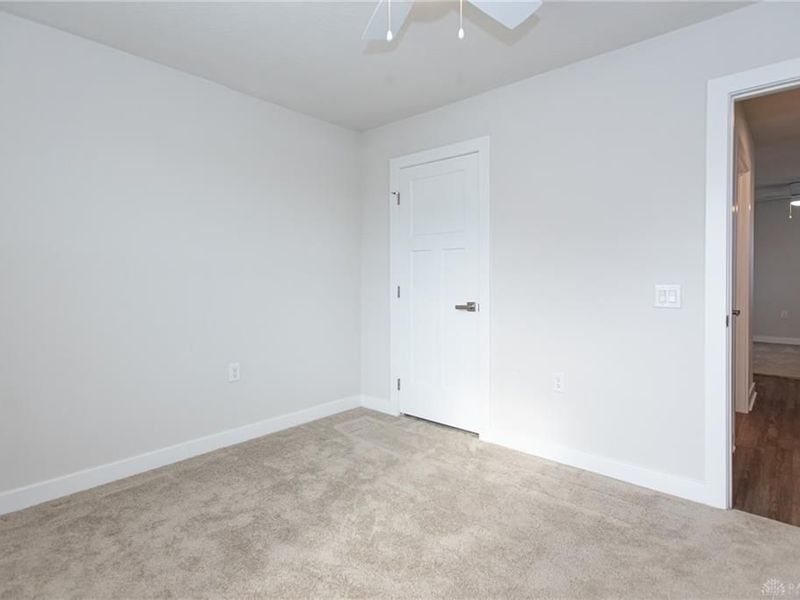 6639 Crystal Harbour Drive, Middletown, OH 45042 Photo 10