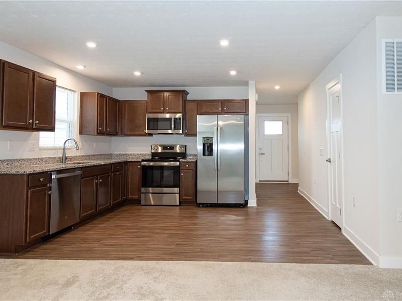 6639 Crystal Harbour Drive, Middletown, OH 45042 Photo 16