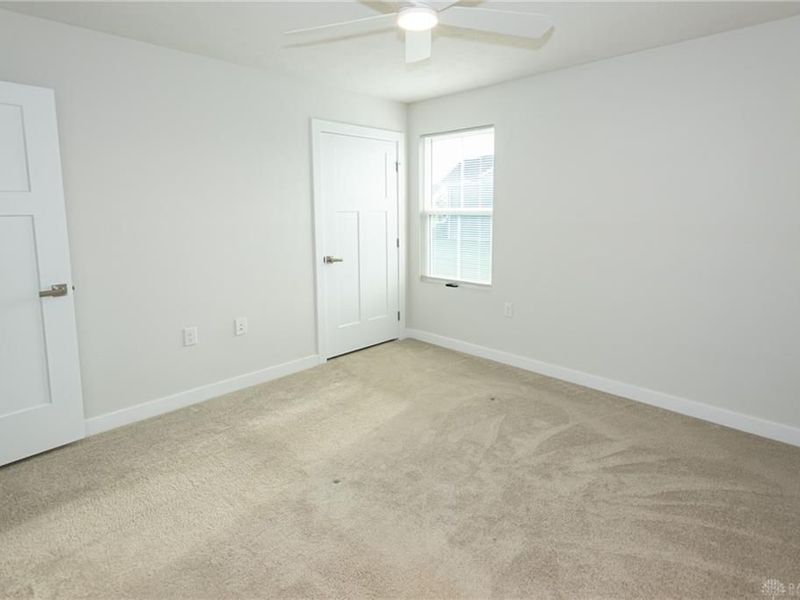 6639 Crystal Harbour Drive, Middletown, OH 45042 Photo 18