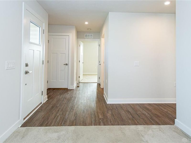 6639 Crystal Harbour Drive, Middletown, OH 45042 Photo 6