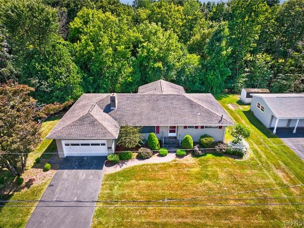 5 Robin Road , New Hartford, NY 13413