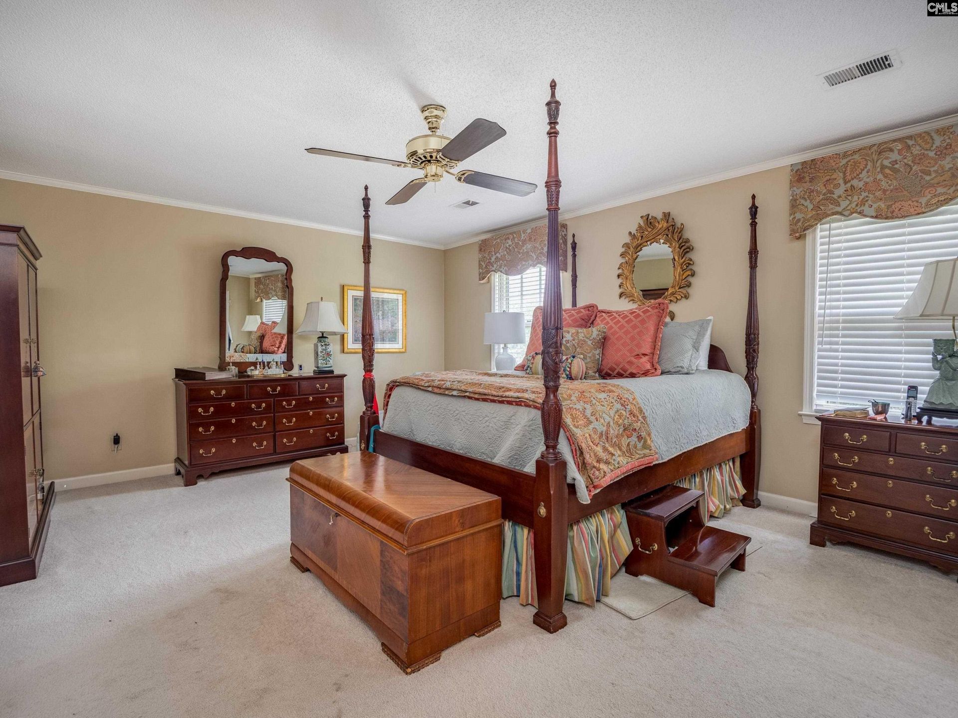 104 Park Shore Drive W Photo 11