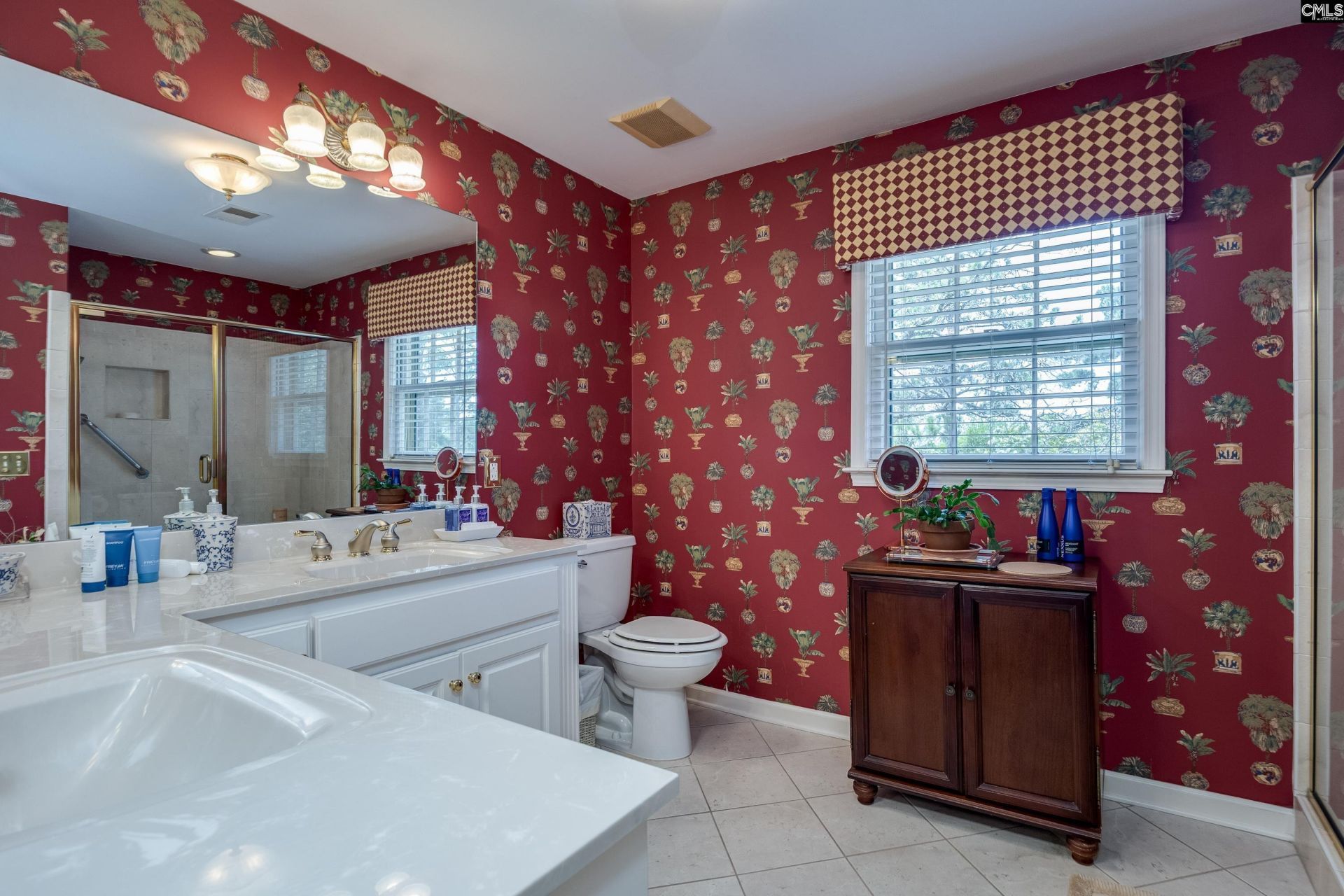 104 Park Shore Drive W Photo 16