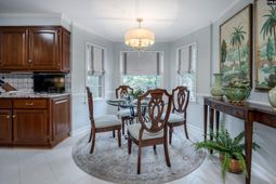 104 Park Shore Drive W photo 4