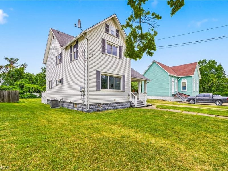1415 W 9th Street, Ashtabula, OH 44004 Photo 3