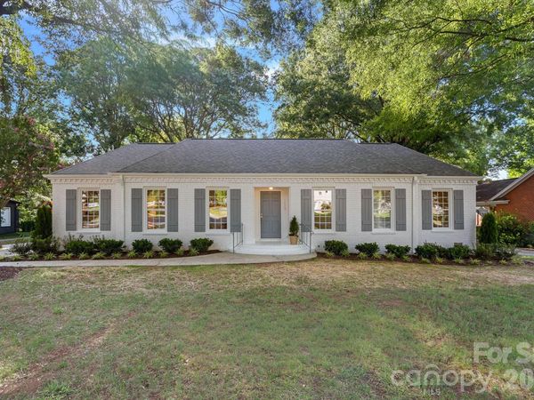 1100 Braeburn Road , Charlotte, NC 28211