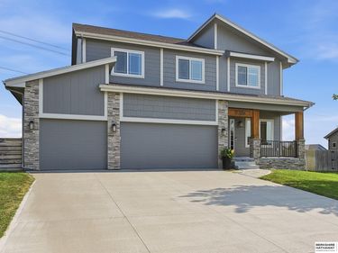 17706 Rampart Street, Omaha, NE 68136