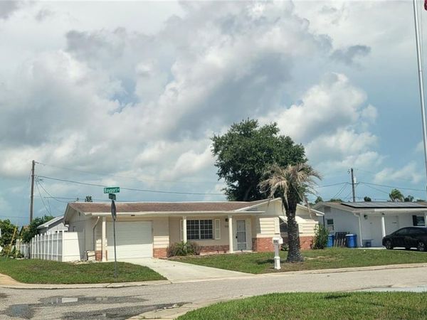 3243 BAYPORT DRIVE , HOLIDAY, FL 34691