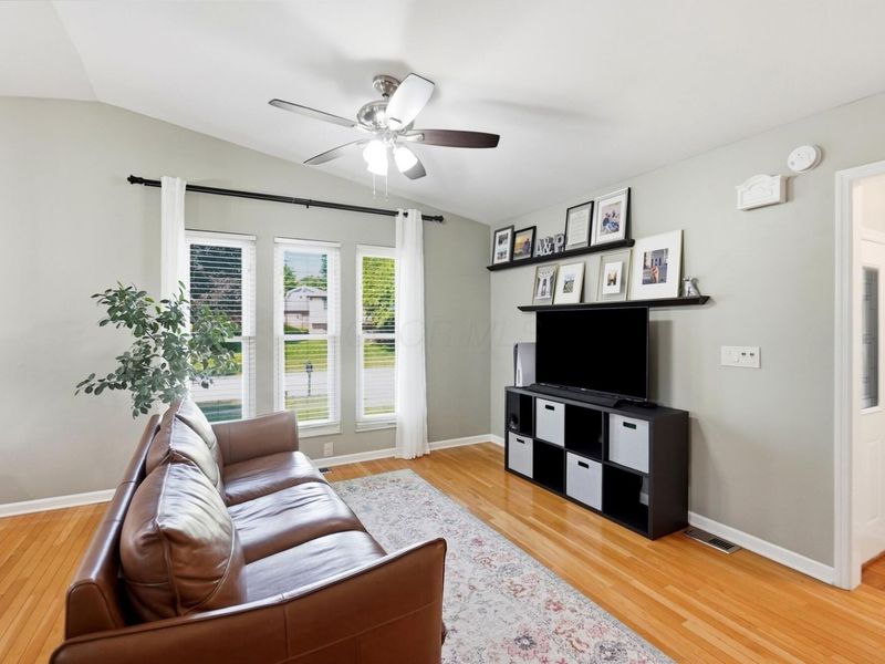 6360 Shaftsbury Lane, Dublin, OH 43017 Photo 4