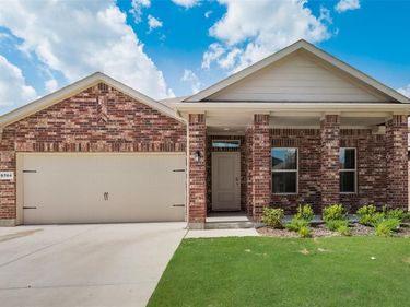 9704 New Bern Drive, Fort Worth, TX 76108