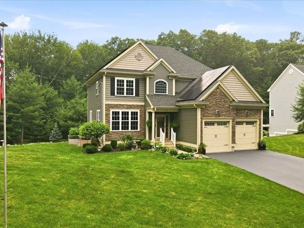 2A Thayer Farm Rd, Attleboro, MA 02703