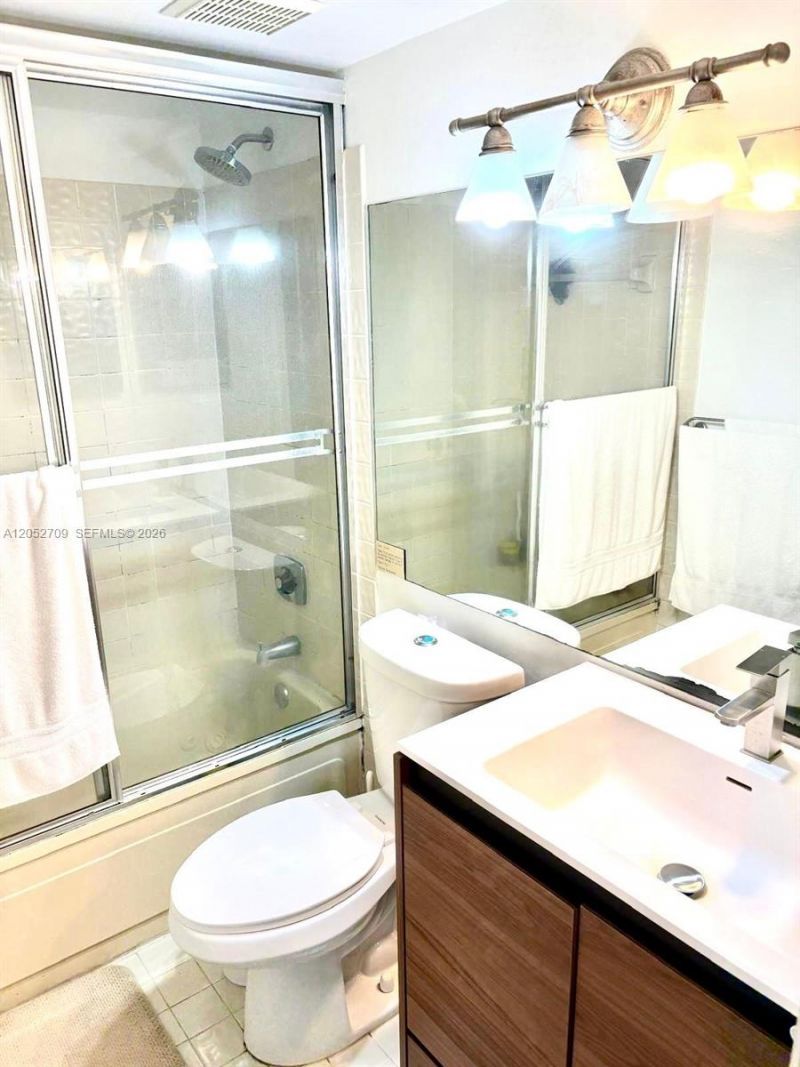 12th SW St , Unit 104, Pembroke Pines, FL 33025 Photo
