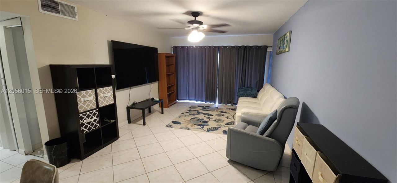 5921 Washington St, Unit 128, Hollywood, FL 33023 Photo