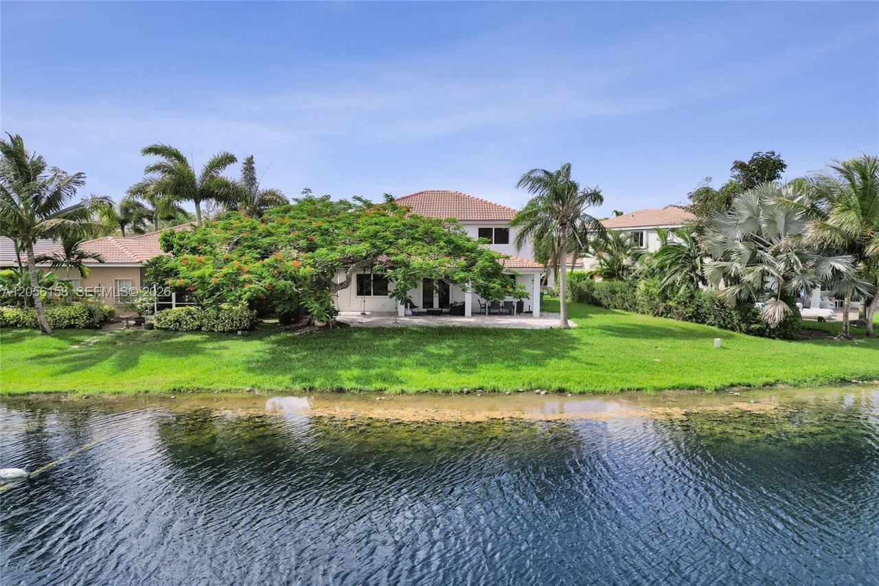 1216 Chinaberry Dr, Weston, FL 33327 Photo