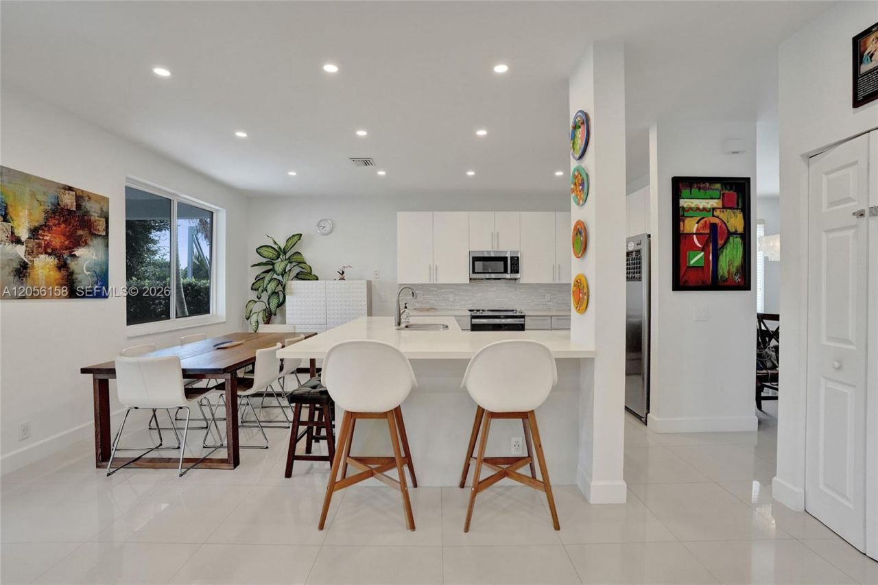 1216 Chinaberry Dr, Weston, FL 33327 Photo