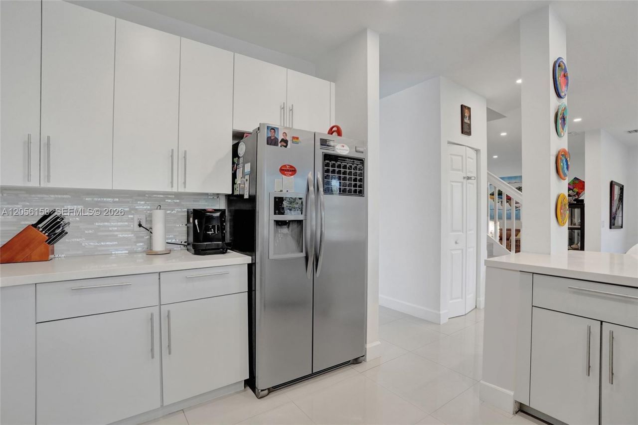 1216 Chinaberry Dr, Weston, FL 33327 Photo