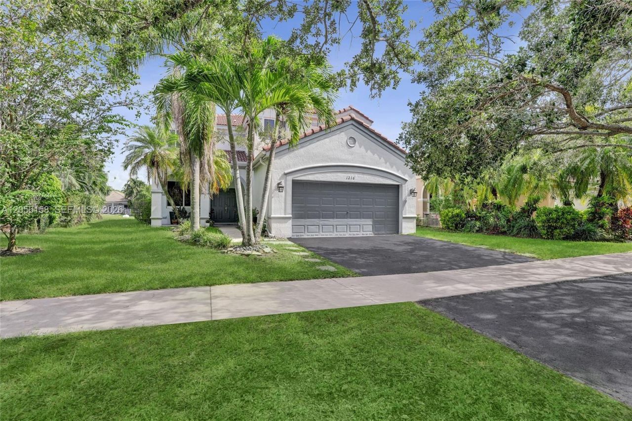 1216 Chinaberry Dr, Weston, FL 33327 Photo