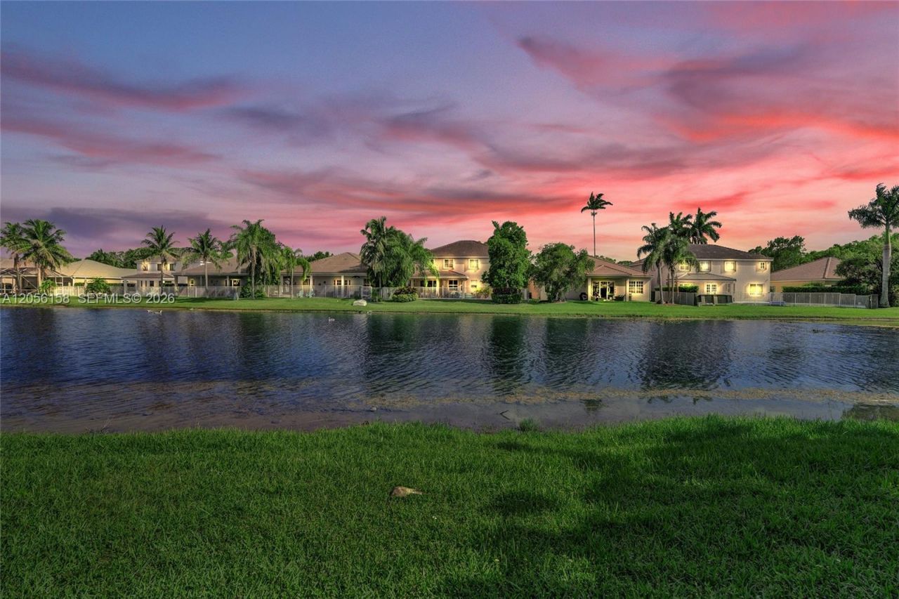 1216 Chinaberry Dr, Weston, FL 33327 Photo