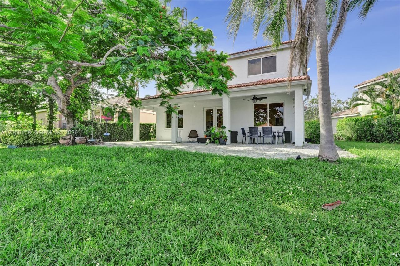 1216 Chinaberry Dr, Weston, FL 33327 Photo