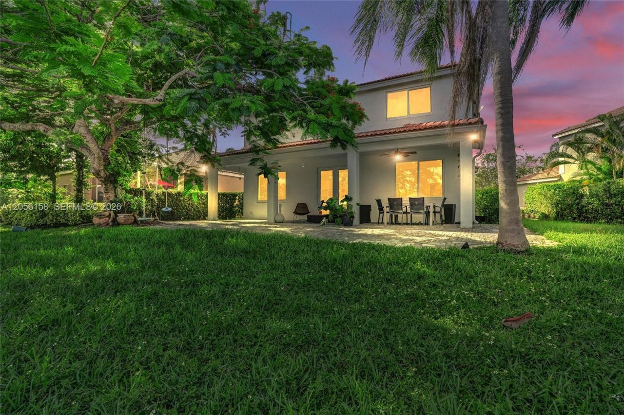 1216 Chinaberry Dr, Weston, FL 33327 Photo
