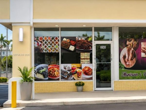290 S STATE RD 7 , Hollywood, FL 33023