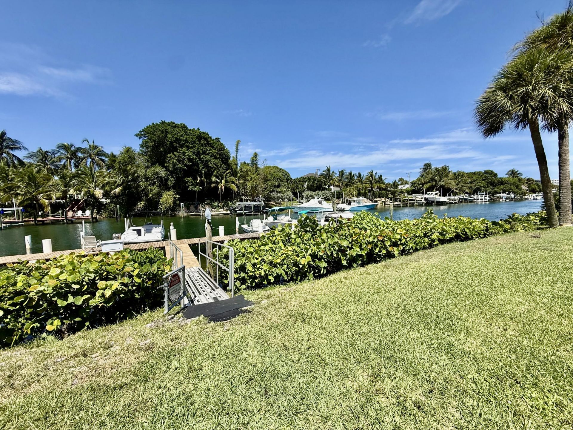 342 Southwind Drive, Unit 122, North Palm Beach, FL 33408 Photo