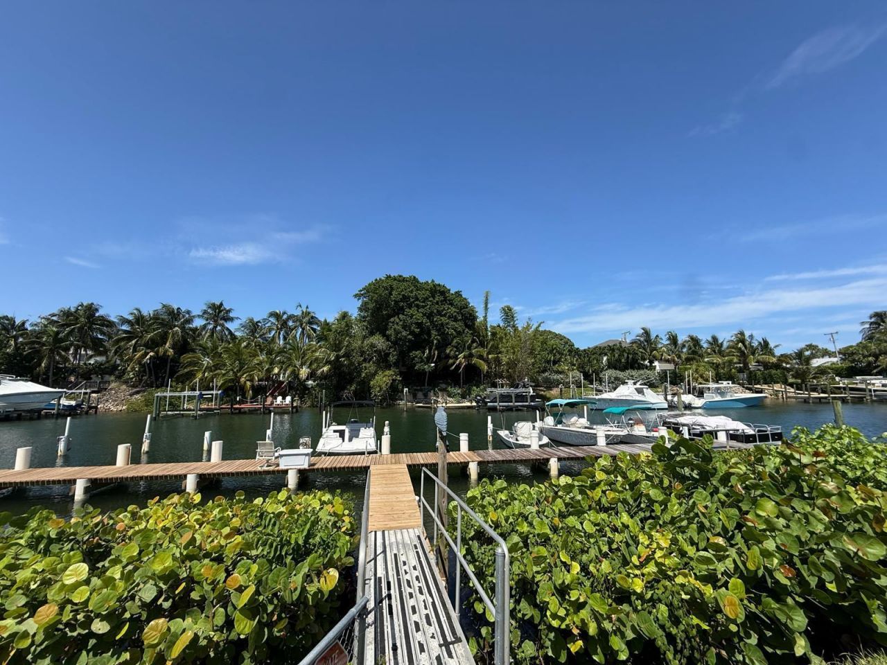 342 Southwind Drive, Unit 122, North Palm Beach, FL 33408 Photo