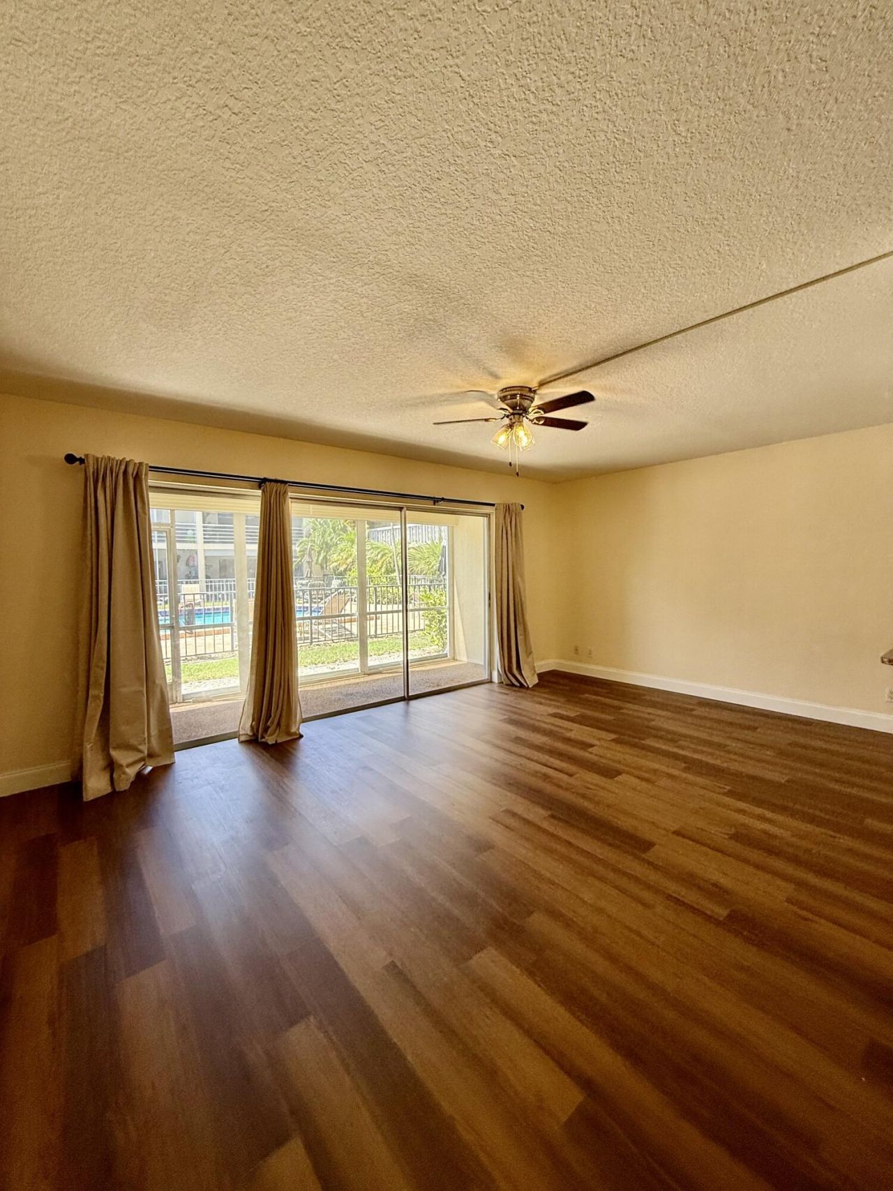342 Southwind Drive, Unit 122, North Palm Beach, FL 33408 Photo