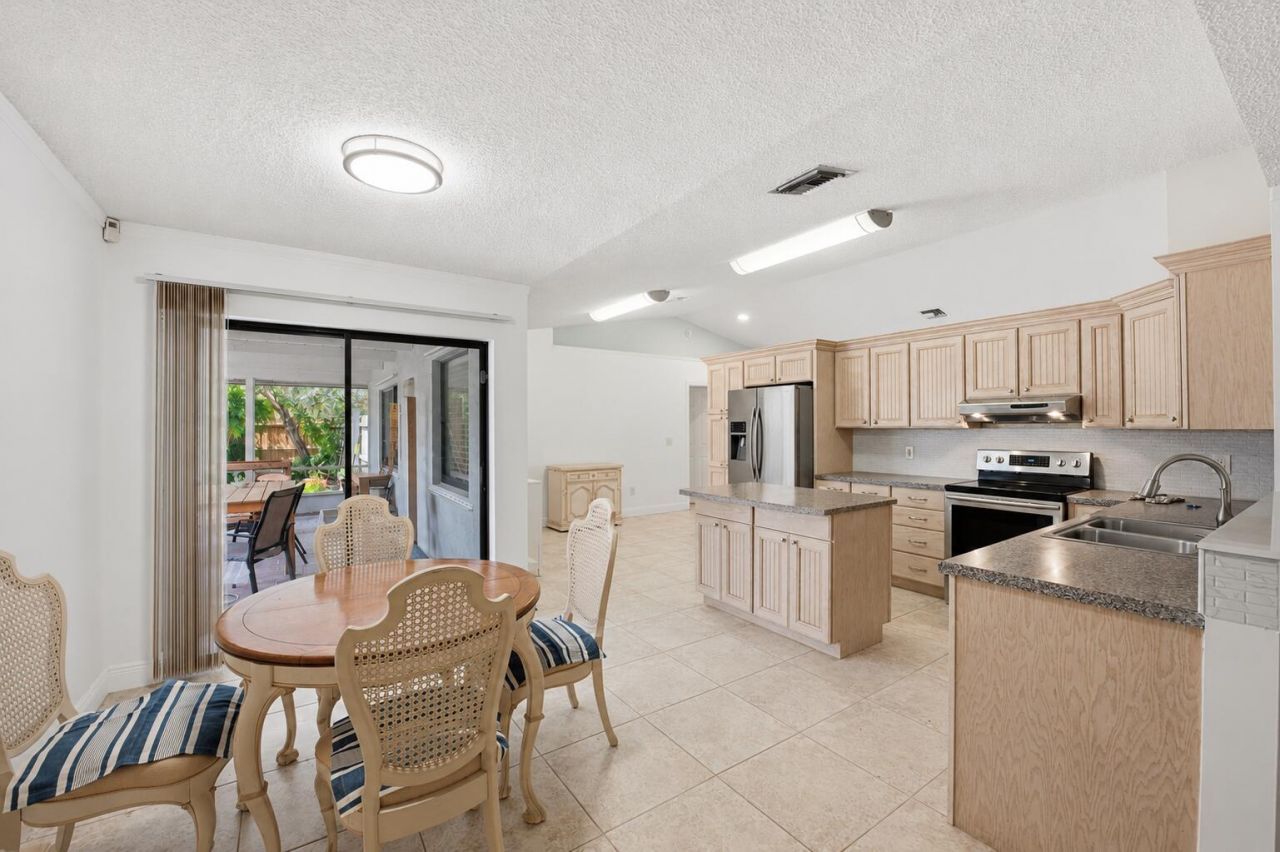 1081 Palama Way, Lantana, FL 33462 Photo