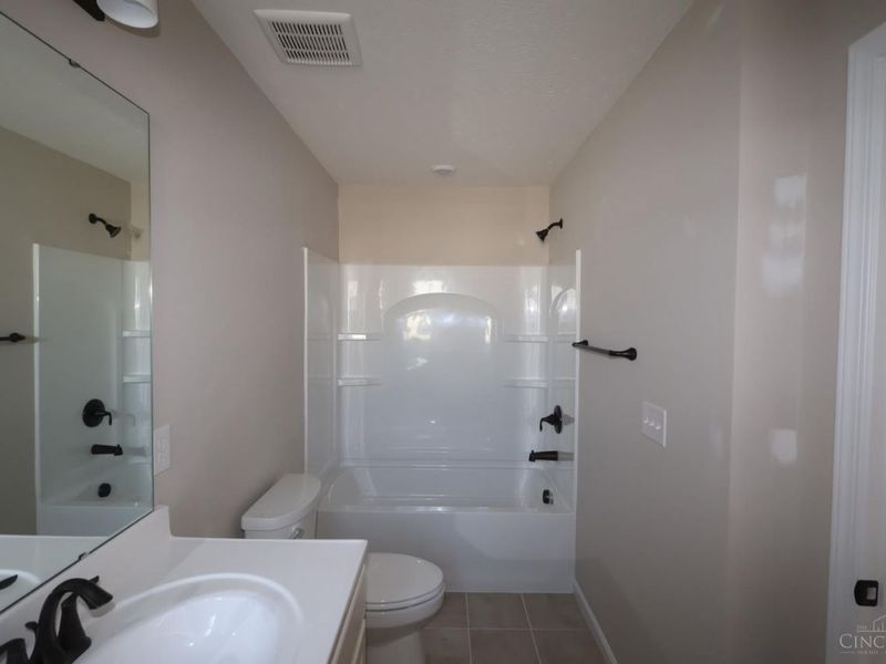 7236 Grandpoint Drive, Unit 48, West Chester, OH 45040 Photo 12