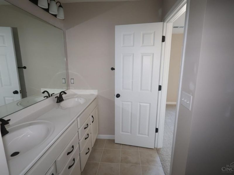7236 Grandpoint Drive, Unit 48, West Chester, OH 45040 Photo 14
