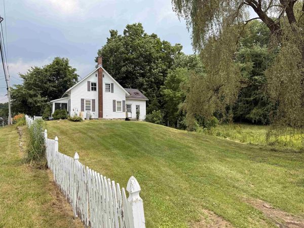 50 Carver Street, Brandon, VT 05743