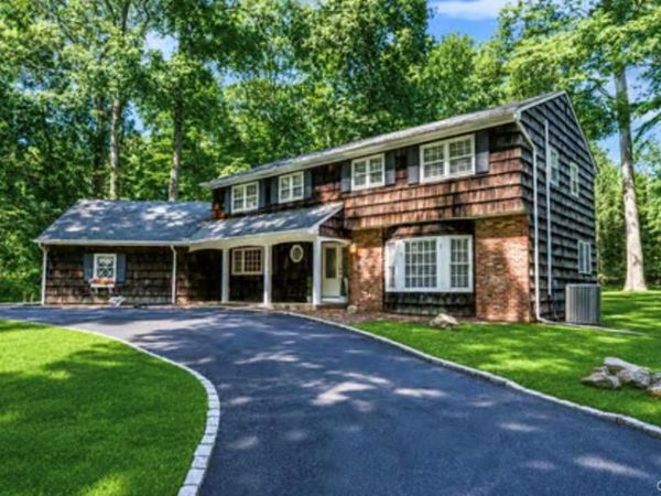 21 Wilderness Road , Nissequogue, NY 11780